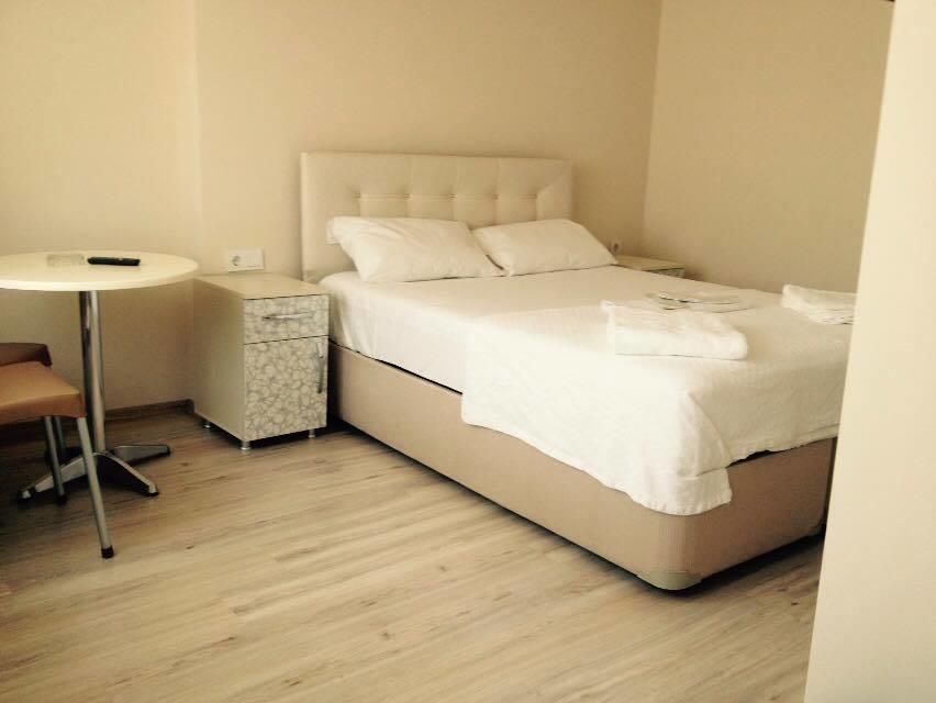בויוקאדה Cicekli Yali Hotel חדר תמונה
