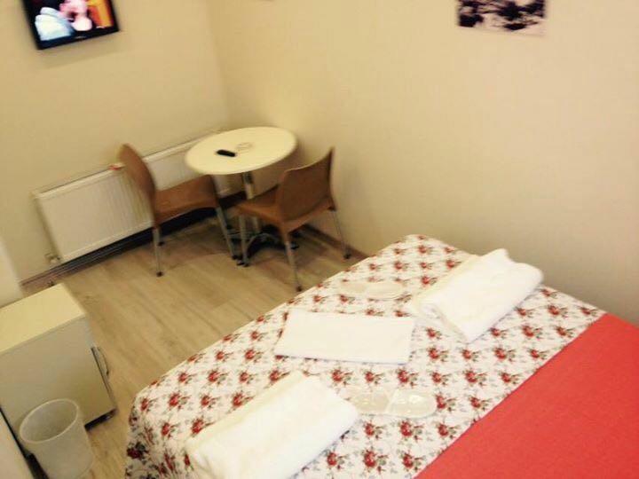 בויוקאדה Cicekli Yali Hotel חדר תמונה