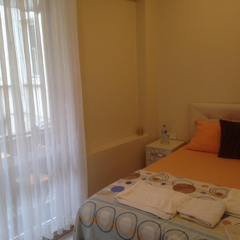 בויוקאדה Cicekli Yali Hotel מראה חיצוני תמונה