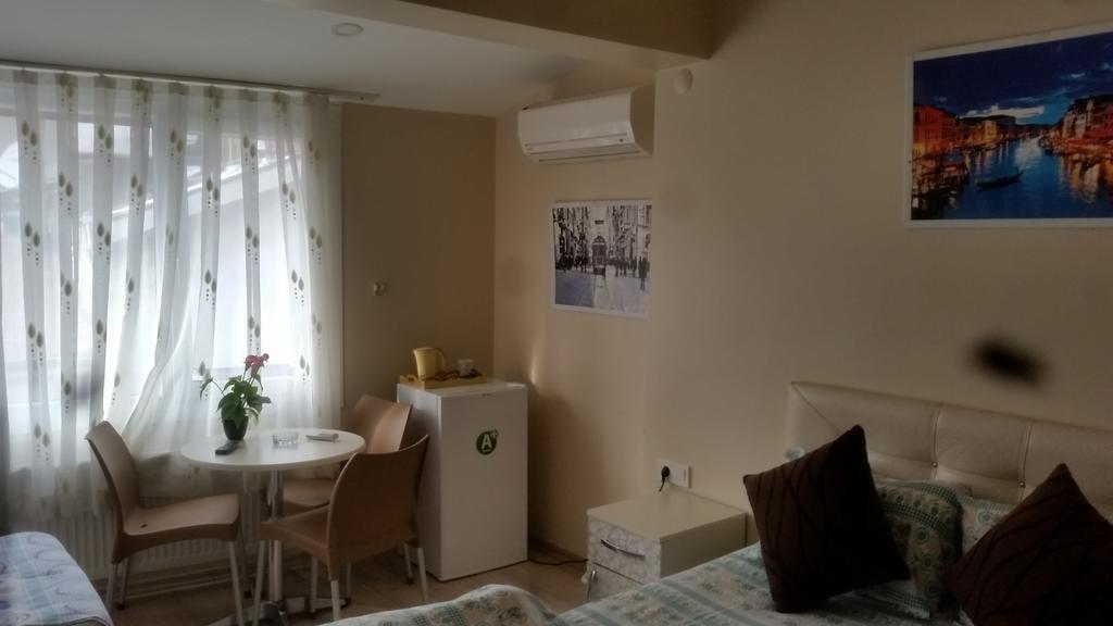 בויוקאדה Cicekli Yali Hotel מראה חיצוני תמונה